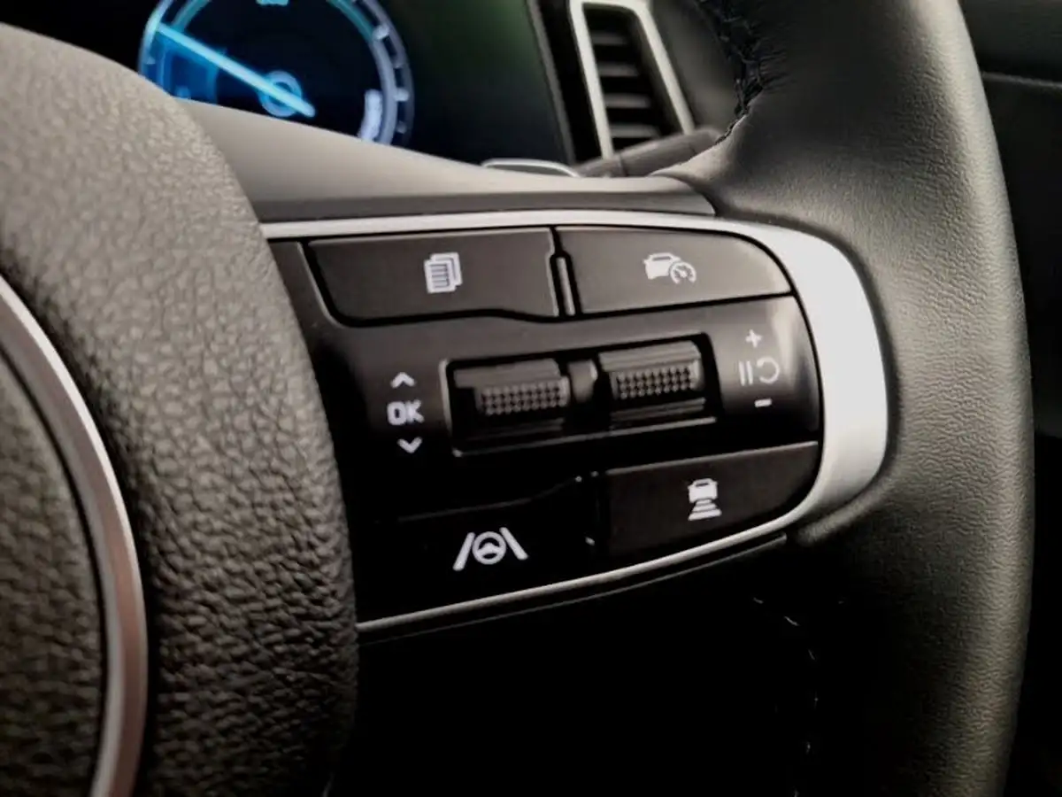 2024-kia-sportage-16-t-gdi-3-207bhp-hev-auto-big-17