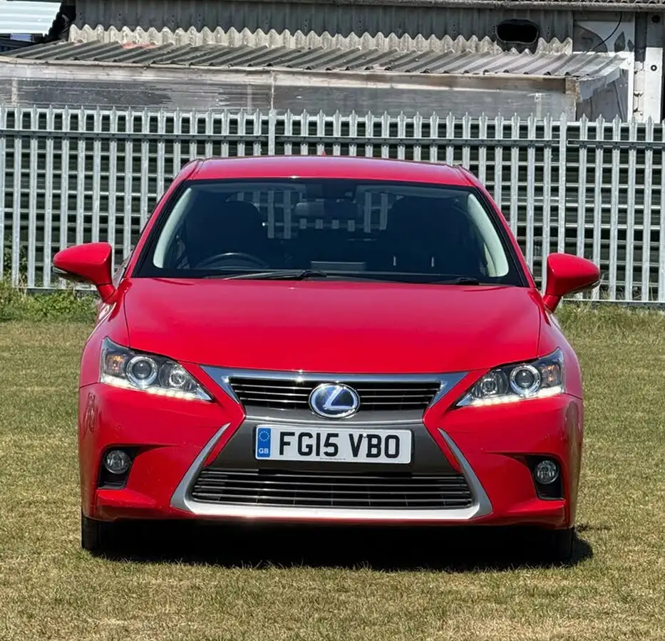 2015-lexus-ct-200h-18-advance-cvt-big-8