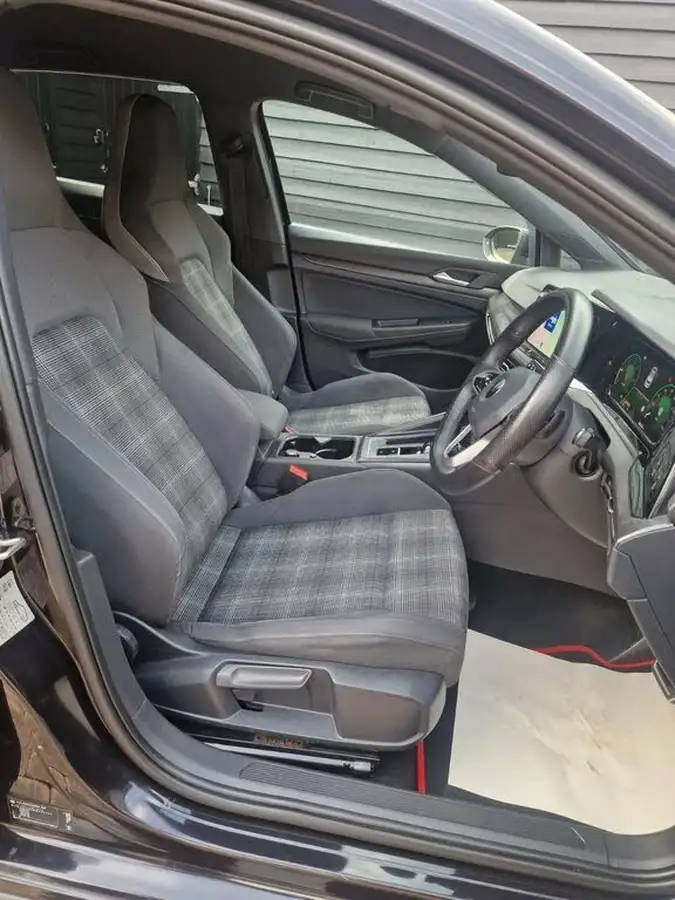 2021-volkswagen-golf-20tdi-gtd-big-10