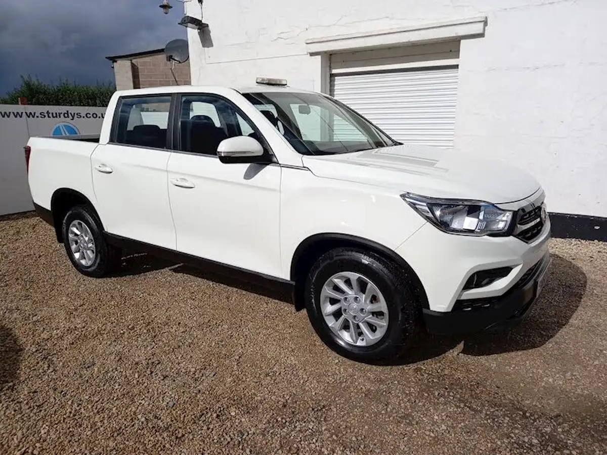 2018-kgm-ssangyong-musso-22td-ex-181ps-eu6-big-2