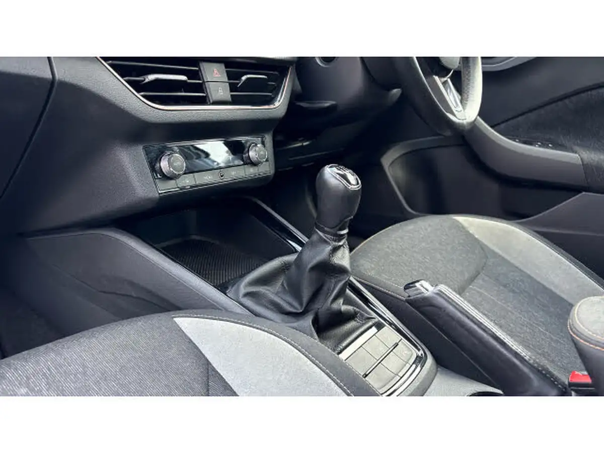 2020-skoda-scala-15-tsi-se-l-big-12