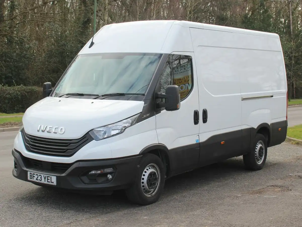 2023-iveco-daily-s-class-23td-35s14v-business-3520mm-h2-136pseu6dt-big-22