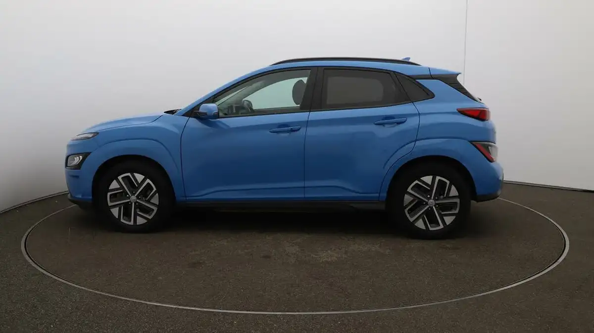 2022-hyundai-kona-e-premium-204ps-64kwh-7kw-obc-big-64