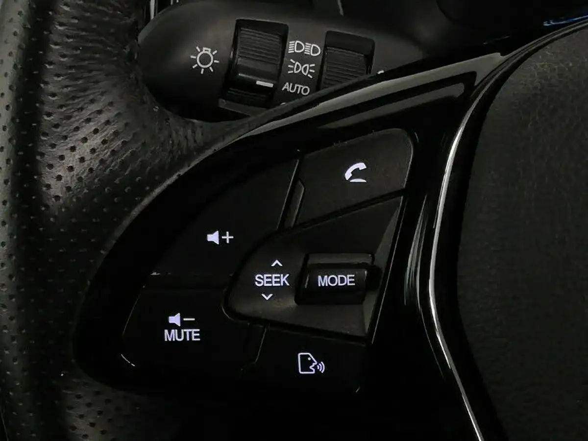 2021-kgm-ssangyong-tivoli-16td-ultimate-136ps-ss-auto-big-14