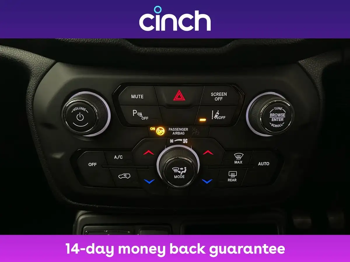 2019-jeep-renegade-10-gse-longitude-big-34