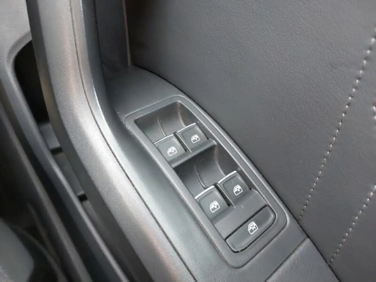 2023-seat-ateca-15-ecotsi-fr-big-11