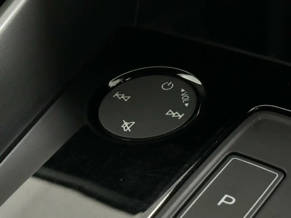 2021-audi-a3-14-40-tfsi-e-s-line-big-19