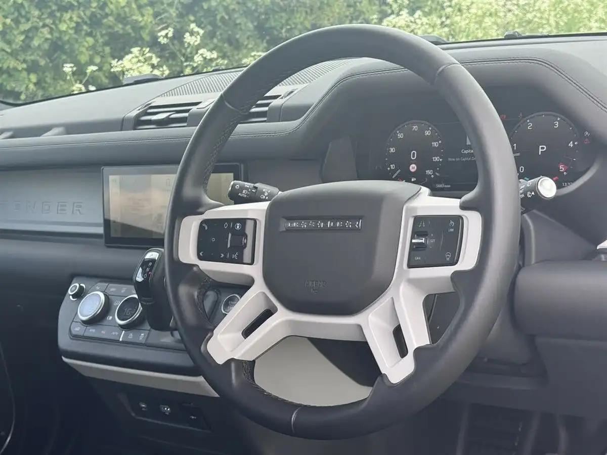 2024-land-rover-90-defender-30-d250-hard-top-standard-90-big-8