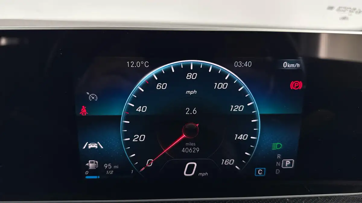 2018-mercedes-benz-a-class-13-a200-sport-executivess-hatchback-5d-7g-dct-big-12