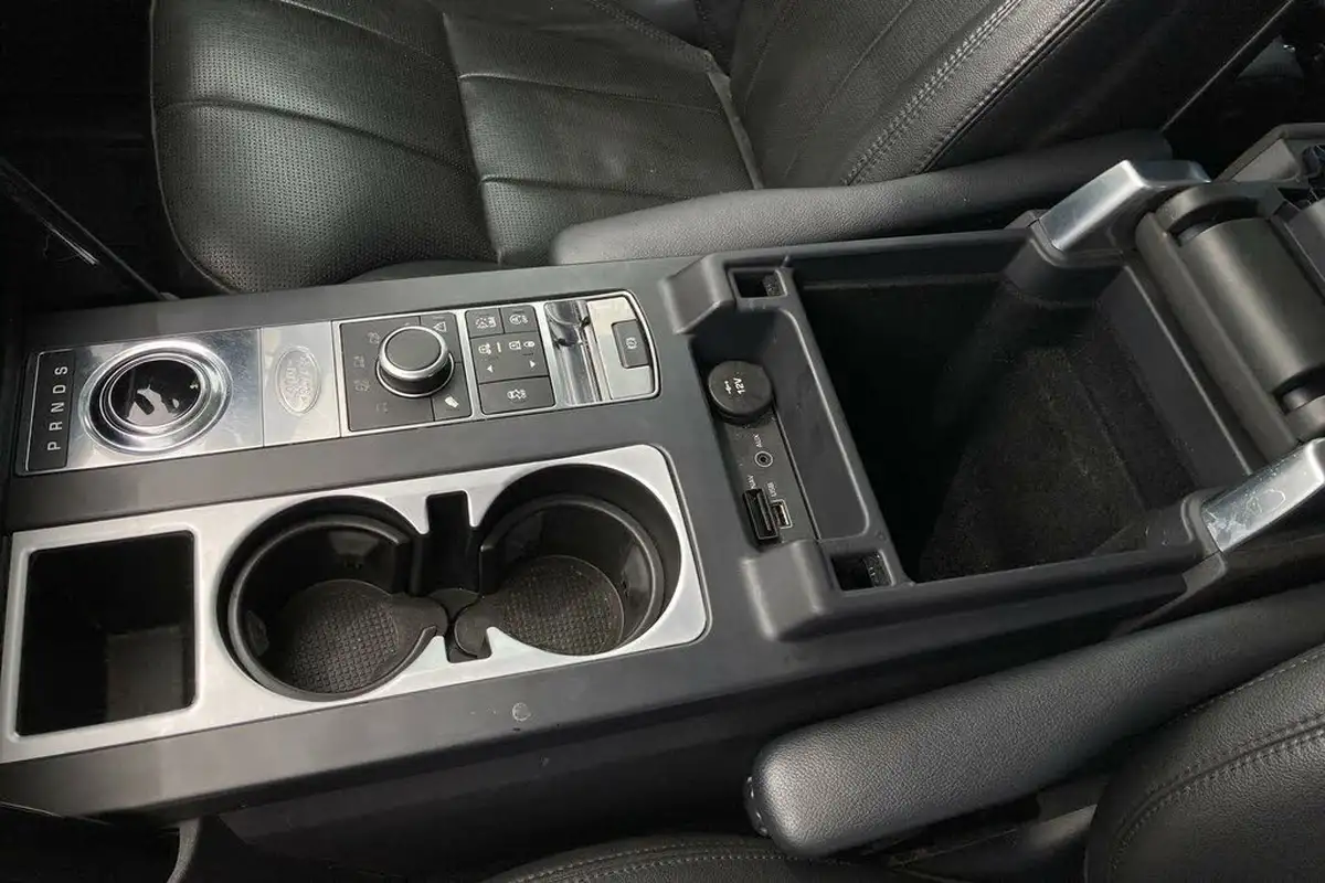 2017-land-rover-discovery-30td6-se-259ps-awd-station-wagon-5d-auto-big-15