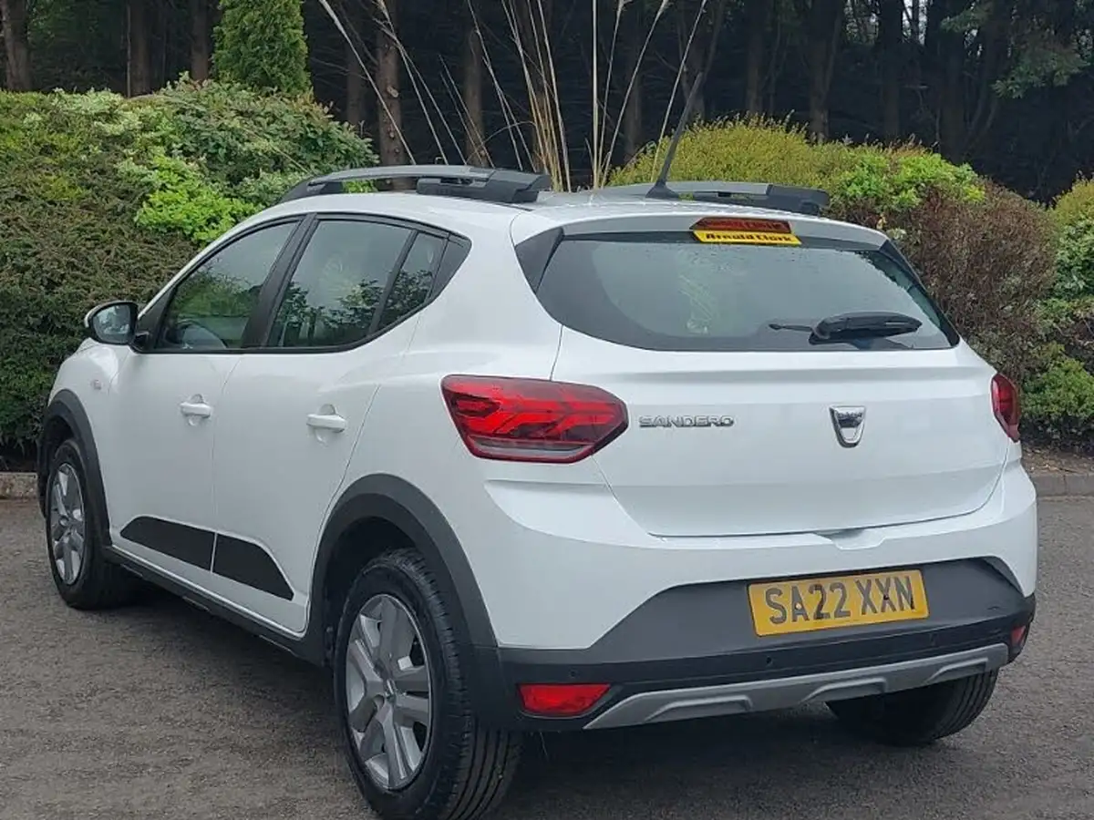 2022-dacia-sandero-stepway-10-tce-comfort-90bhp-big-1