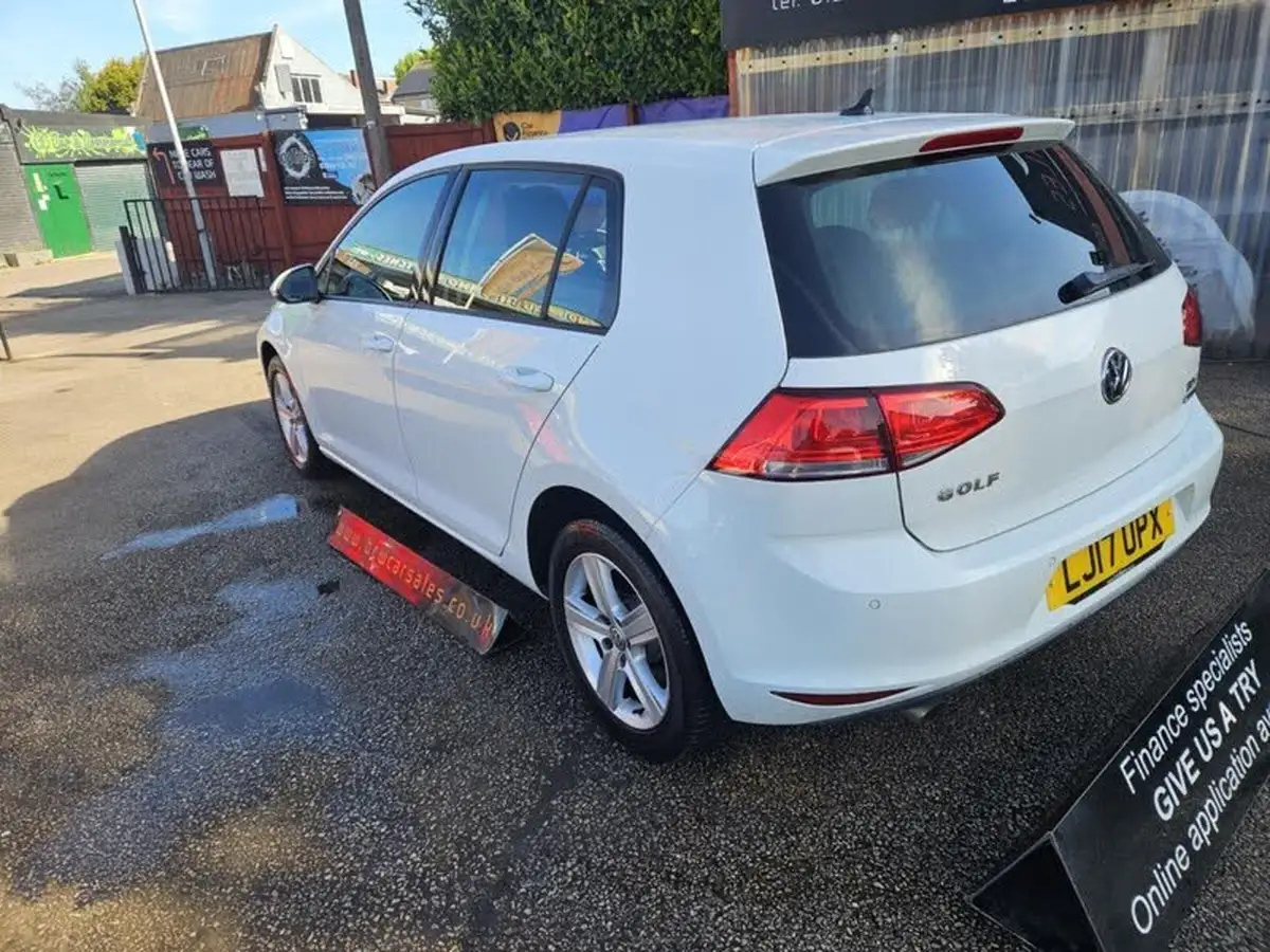 2017-volkswagen-golf-16tdi-match-edition-hatchback-5d-big-6