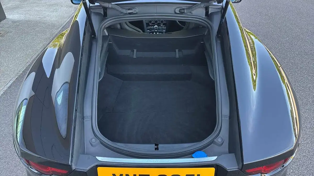 2019-jaguar-f-type-30-v6-sc-r-dynamic-340ps-coupe-auto-big-9