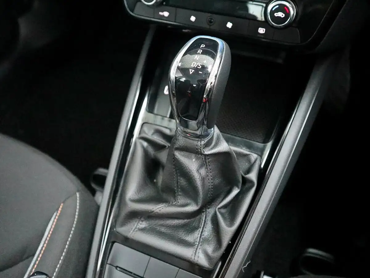 2024-skoda-kamiq-10-tsi-se-116ps-dsg-big-36