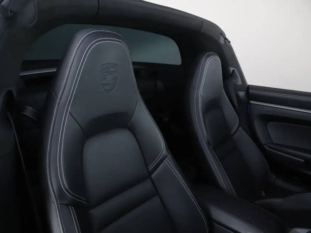2021-porsche-911-30-targa-4s-big-44