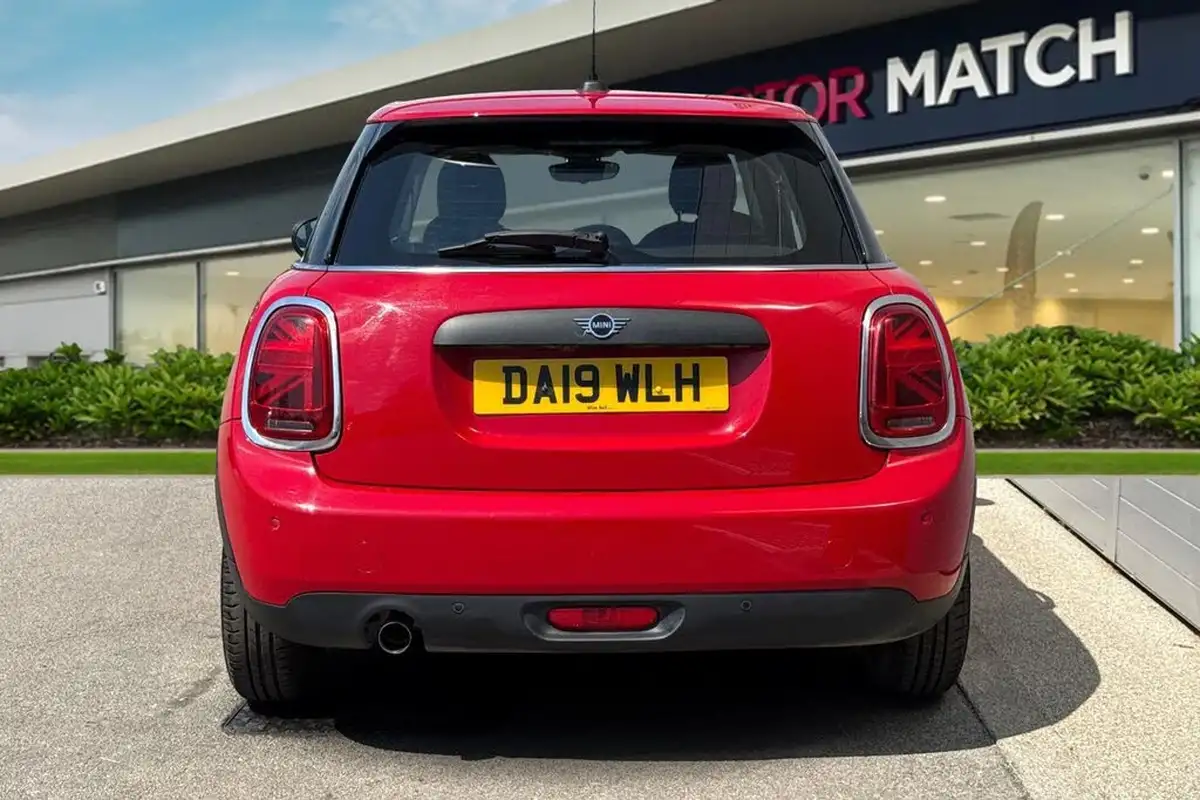 2019-mini-cooper-15-one-classic-101bhp-5d-big-3