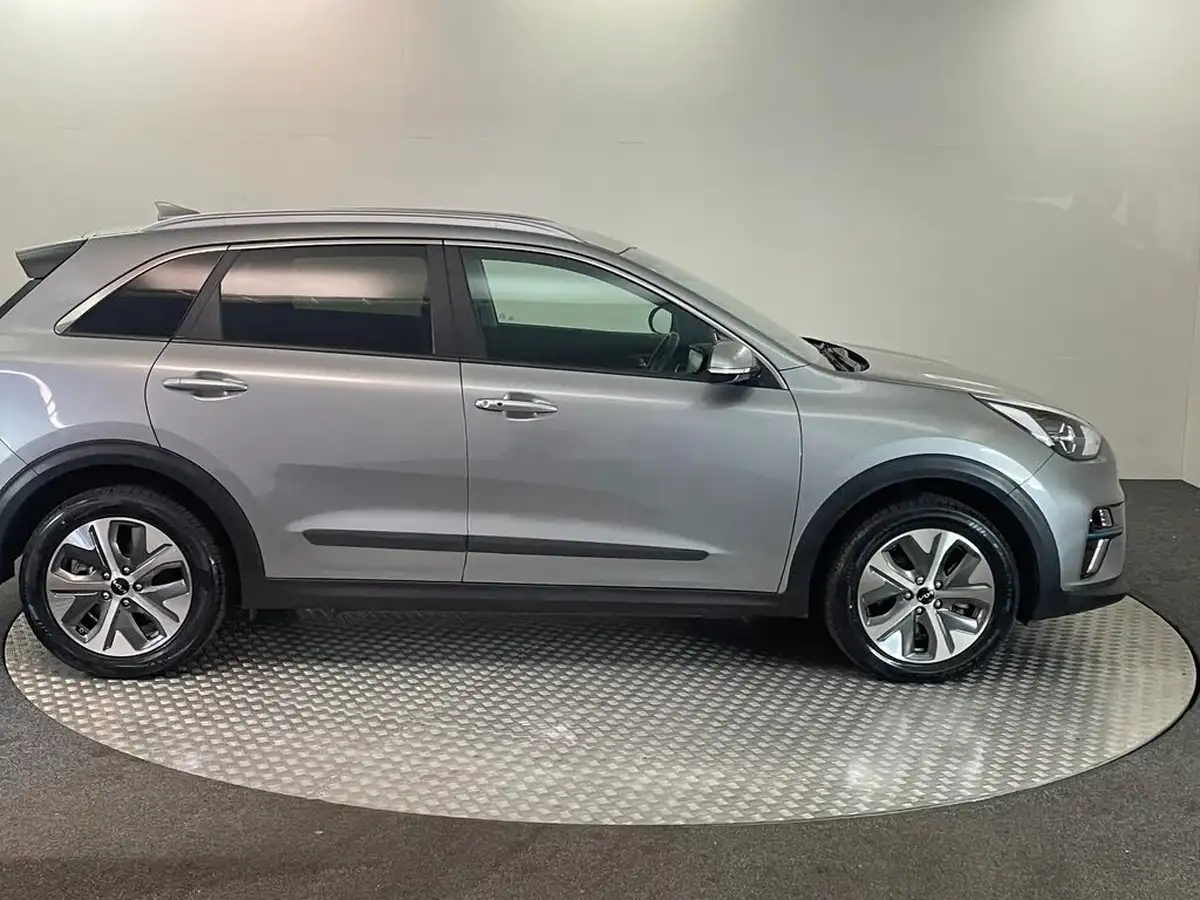 2022-kia-e-niro-ev-2-64-big-18