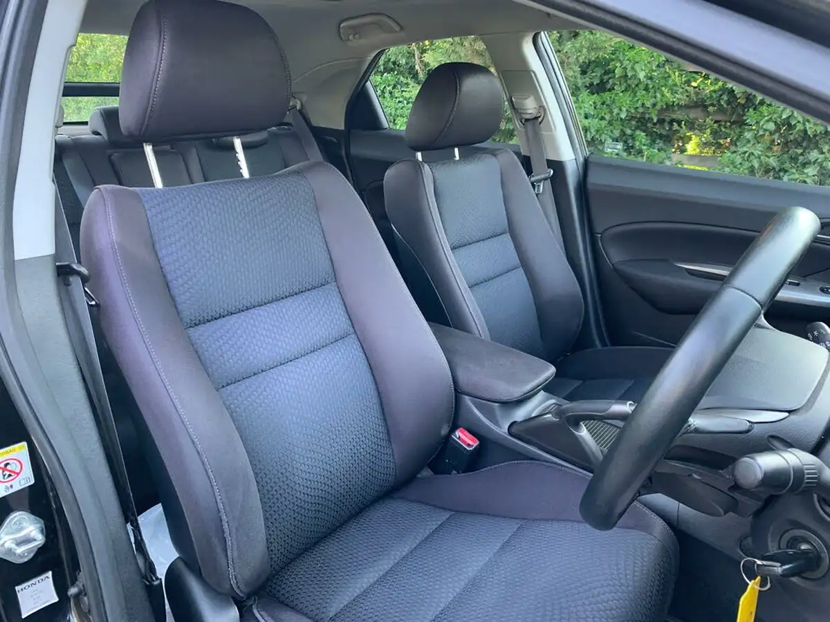 2010-honda-civic-18-es-t-auto-big-16