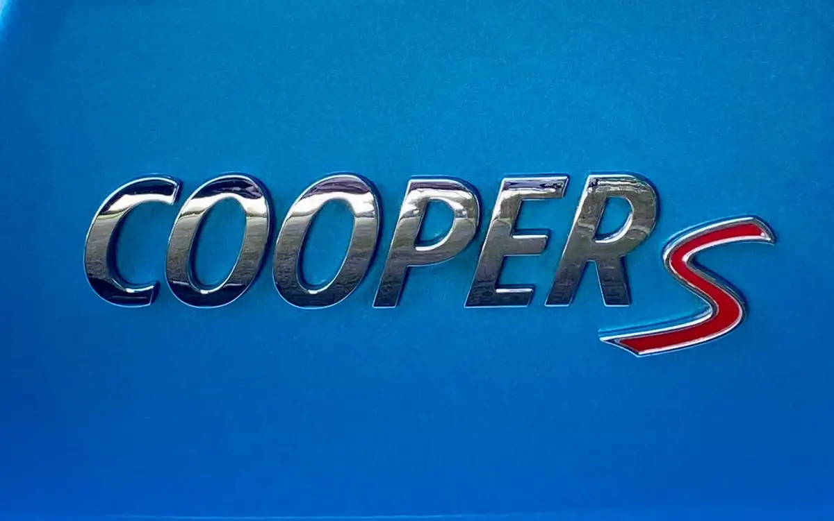 2016-mini-cooper-20-cooper-s-ss-hatchback-5d-big-13
