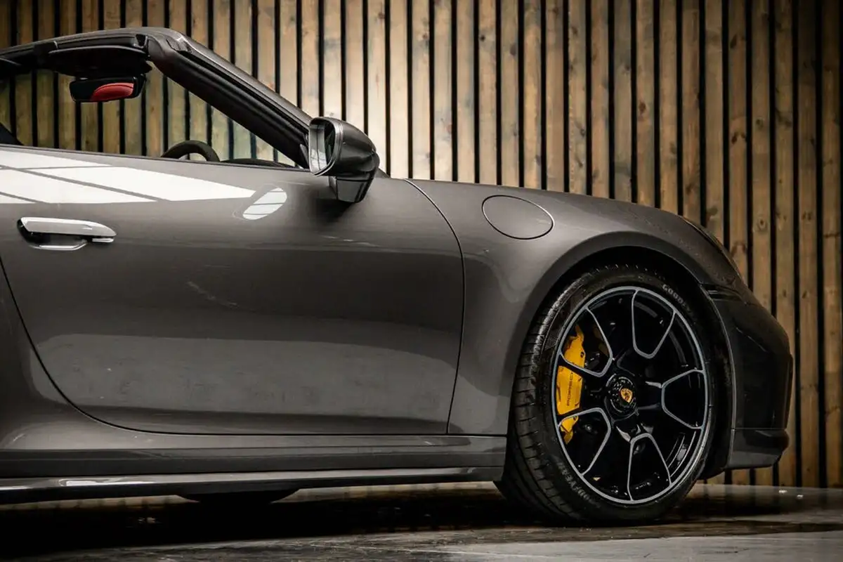 2023-porsche-911-38-turbo-s-awd-turbo-cabriolet-big-14