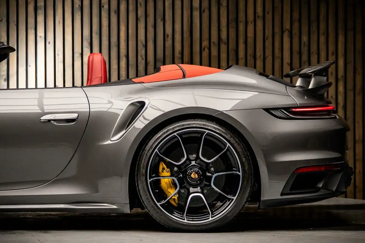 2023-porsche-911-38-turbo-s-awd-turbo-cabriolet-big-18