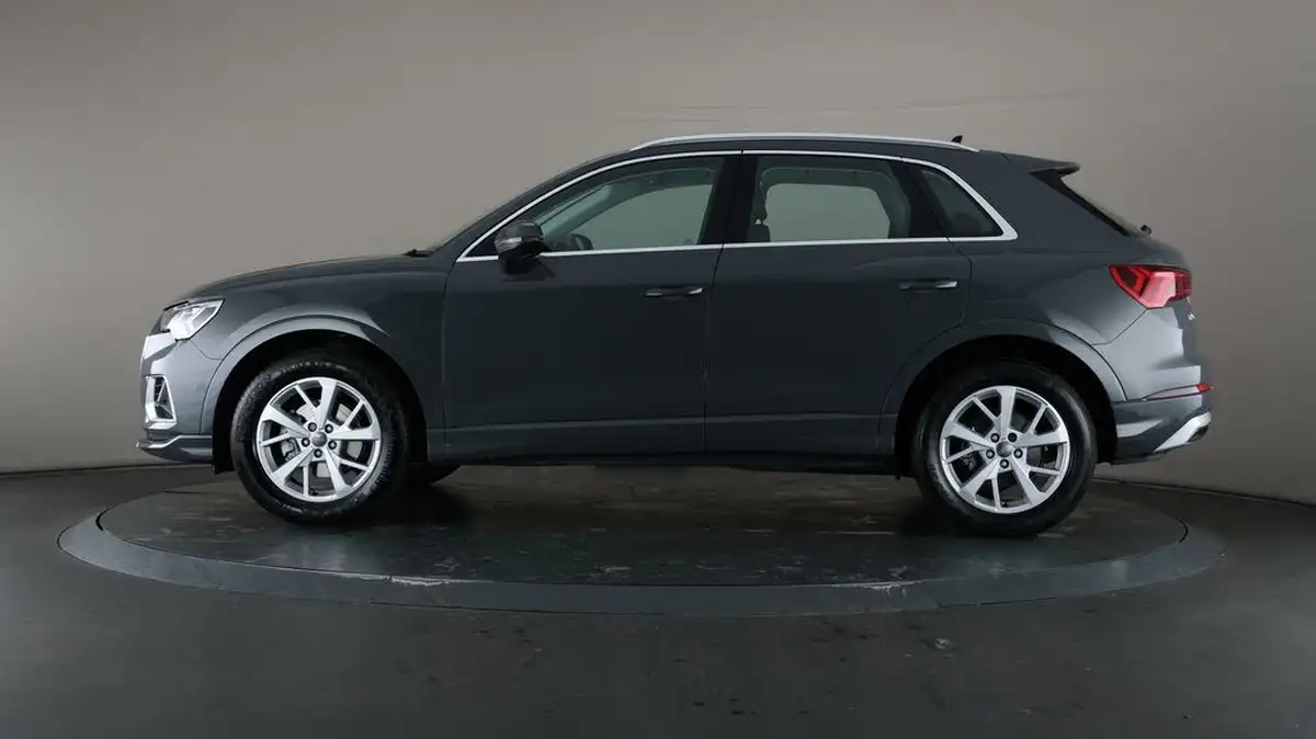 2019-audi-q3-15-35-tfsi-sport-cod-ss-station-wagon-1498cc-big-3