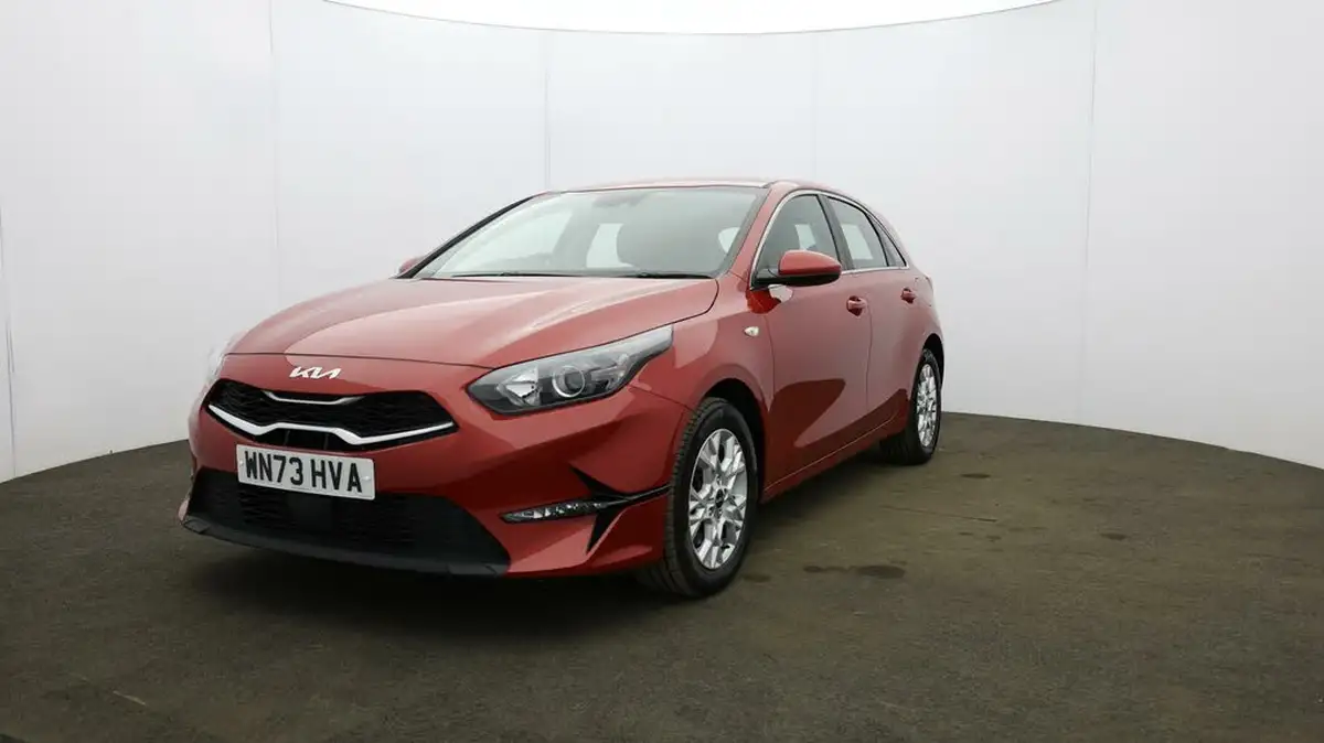 2023-kia-ceed-15-t-gdi-2-158bhp-hatchback-big-37