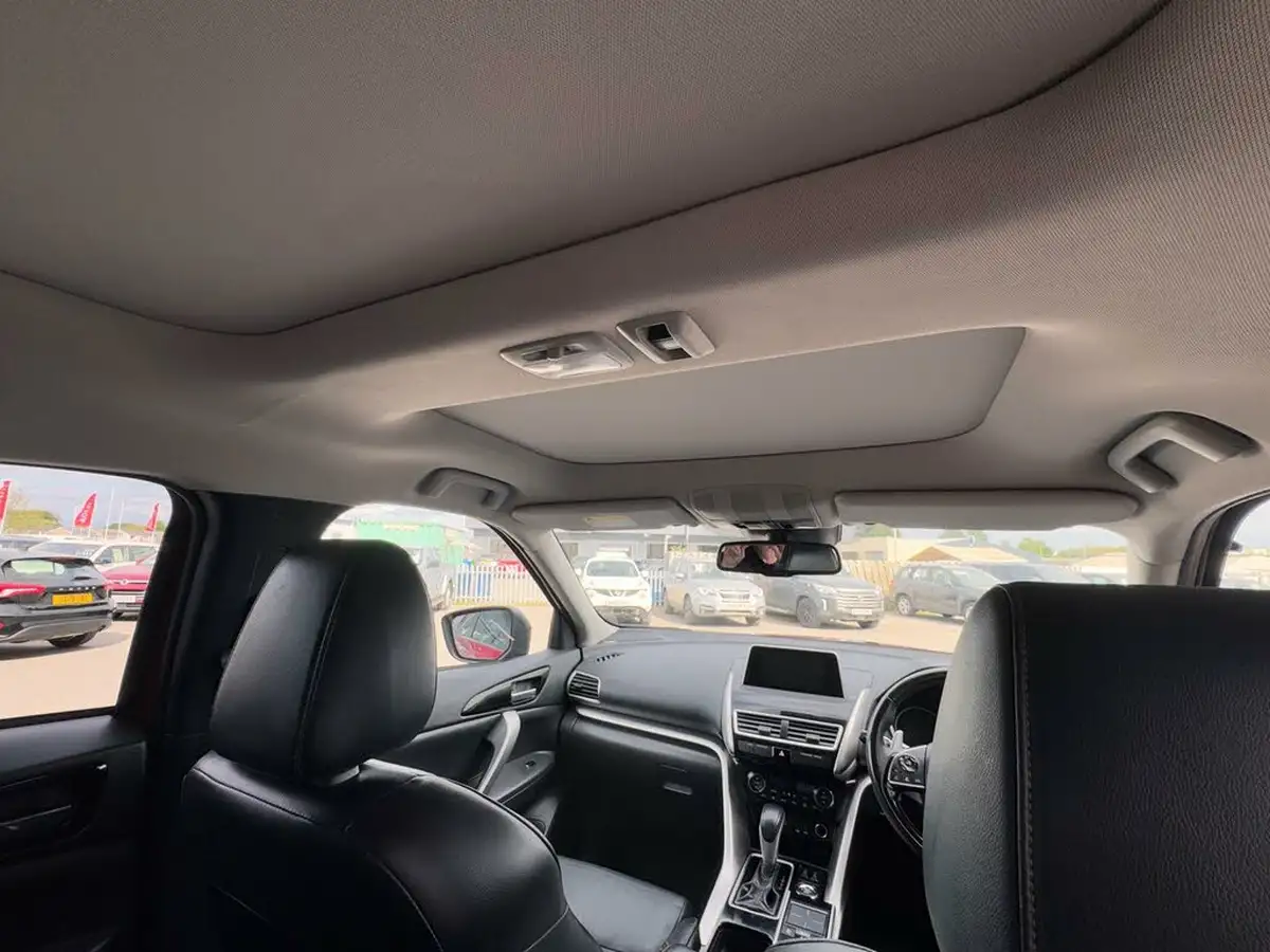2019-mitsubishi-eclipse-cross-15-4-auto-big-11