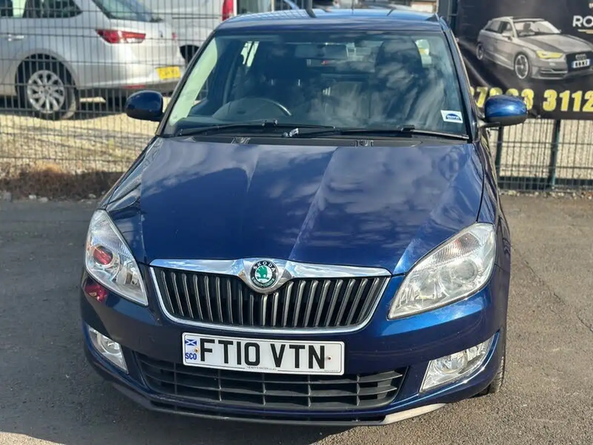 2010-skoda-fabia-12-elegance-85bhp-hatchback-1198cc-big-3