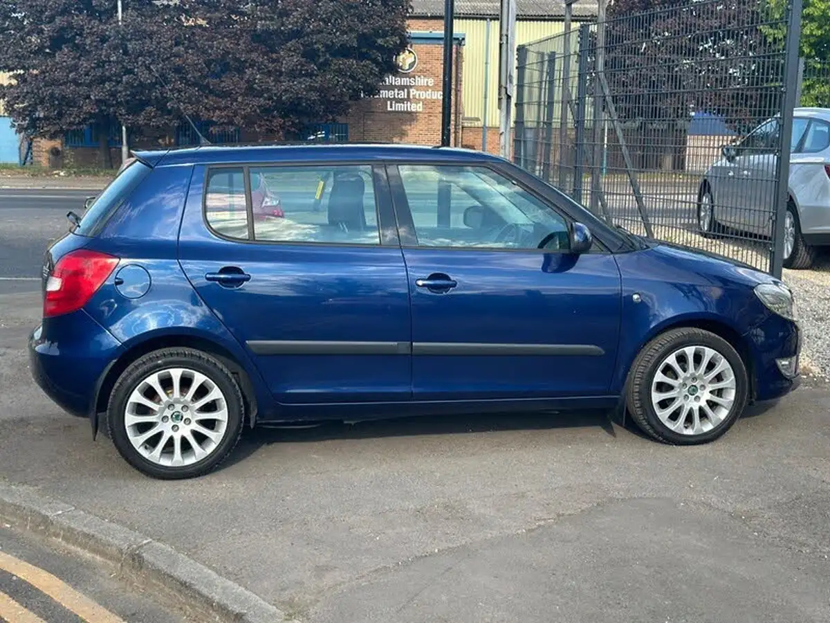 2010-skoda-fabia-12-elegance-85bhp-hatchback-1198cc-big-31