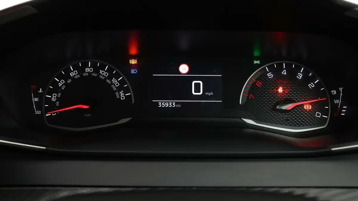 2020-peugeot-2008-suv-12-puretech-allure-100bhp-big-9