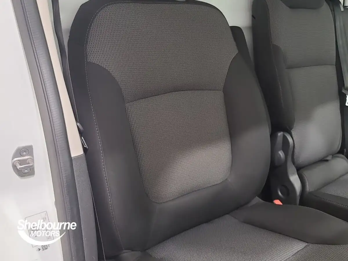 2023-renault-trafic-20dci-sl30-130-advance-eu6d-big-35