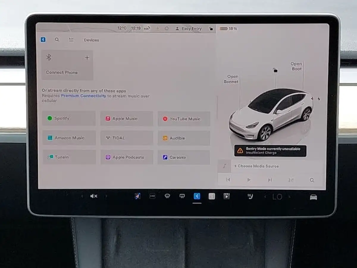 2023-tesla-model-y-e-rwd-big-12