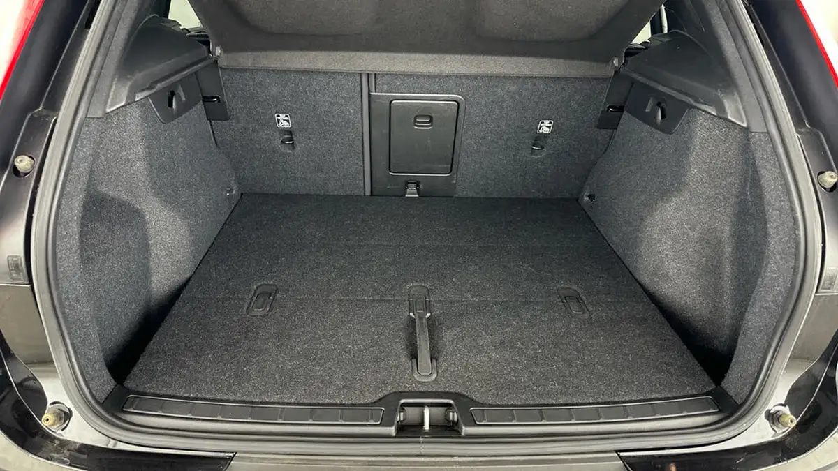 2021-volvo-xc40-e-twin-recharge-plus-big-20