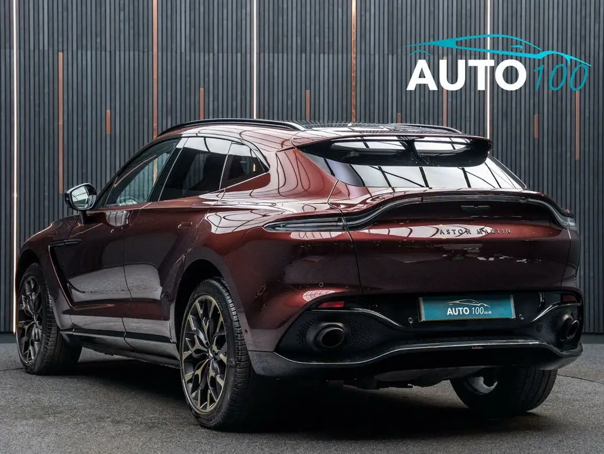 2021-aston-martin-dbx-40-v8-big-2