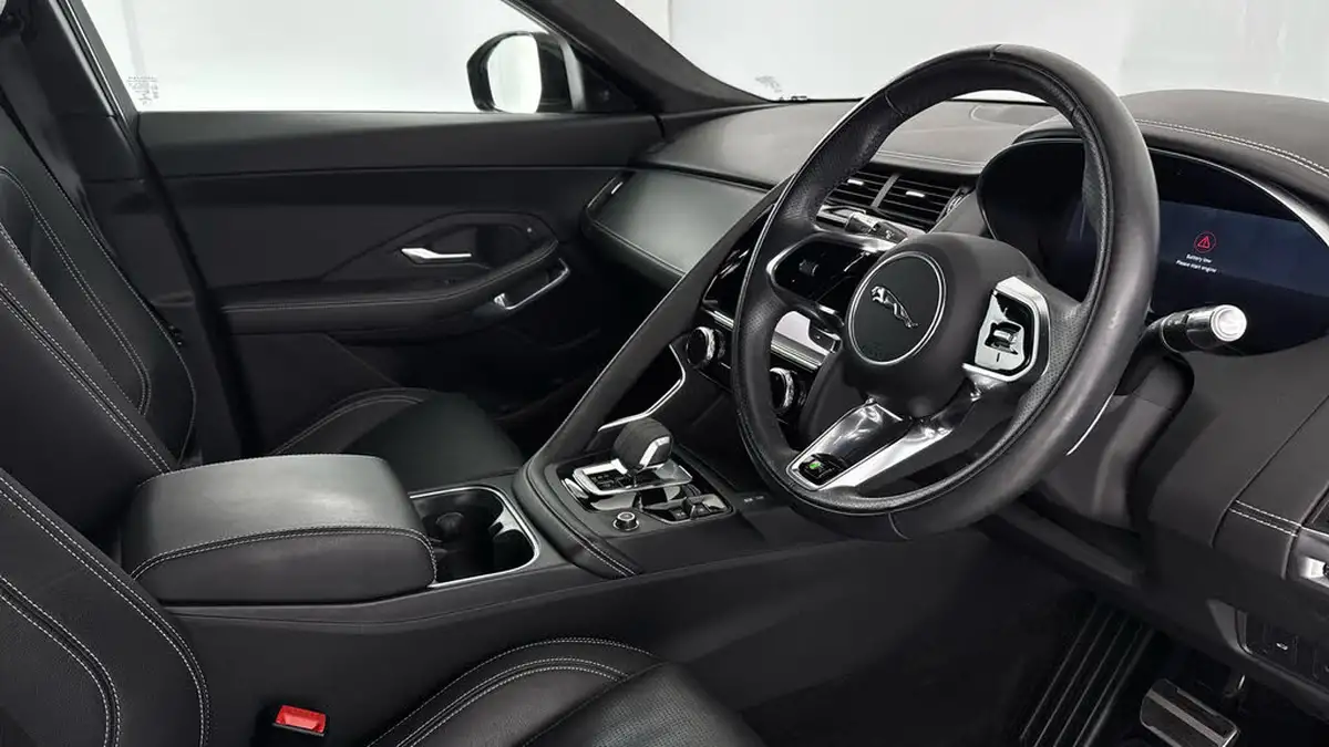 2021-jaguar-e-pace-20-d200-r-dynamic-se-big-9