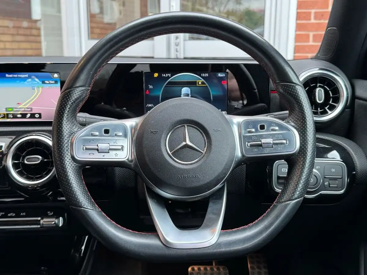 2019-mercedes-benz-a-class-15d-a180d-amg-line-saloon-4d-7g-dct-big-30