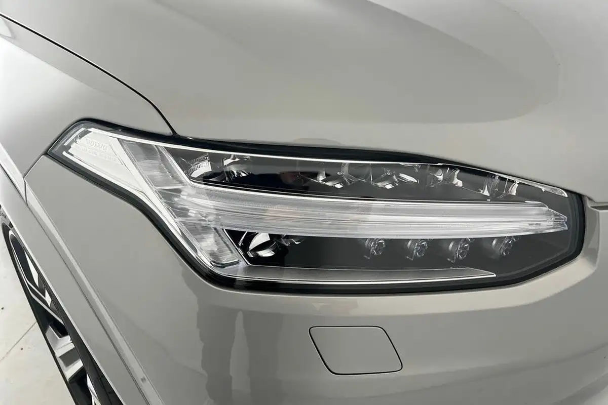2024-volvo-xc90-20-t8-ultimate-dark-big-17