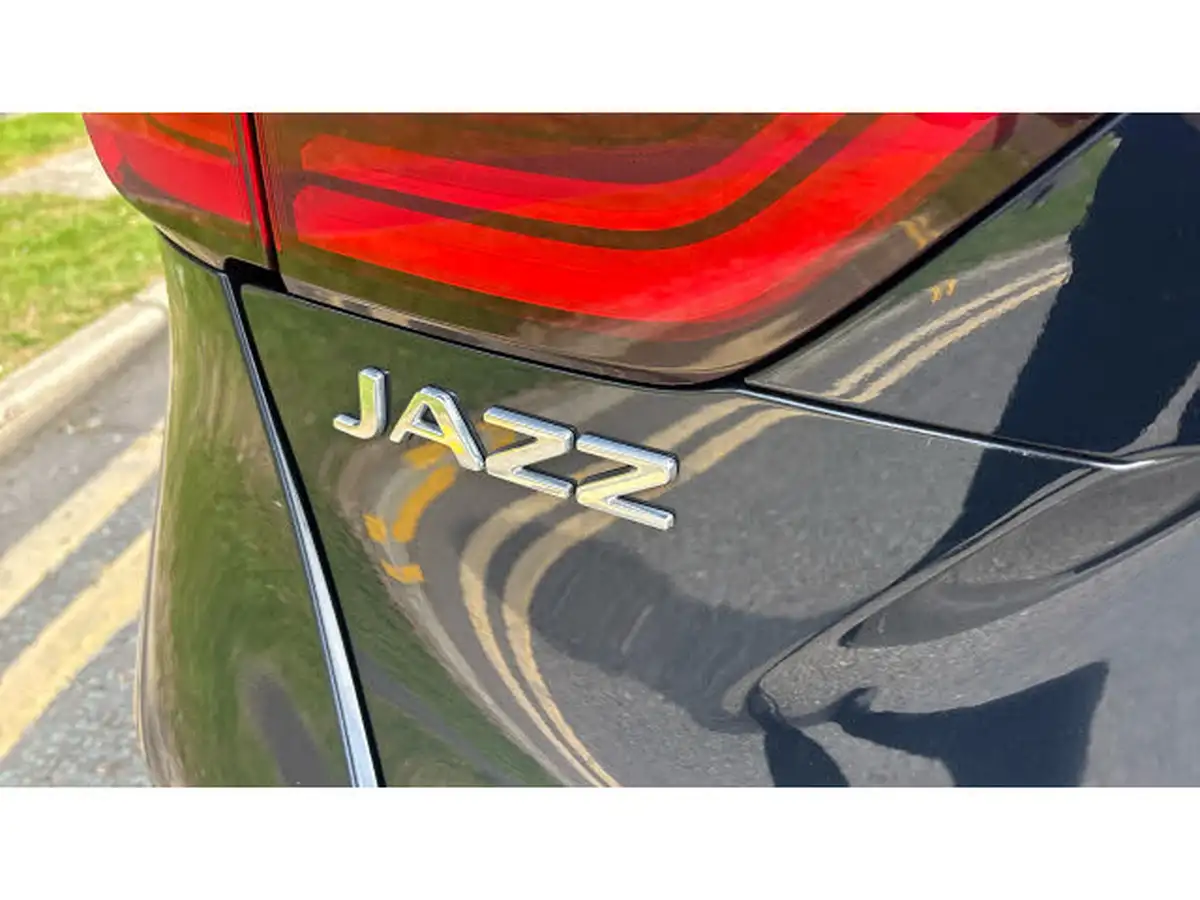 2021-honda-jazz-15-i-mmd-ex-107ps-big-41
