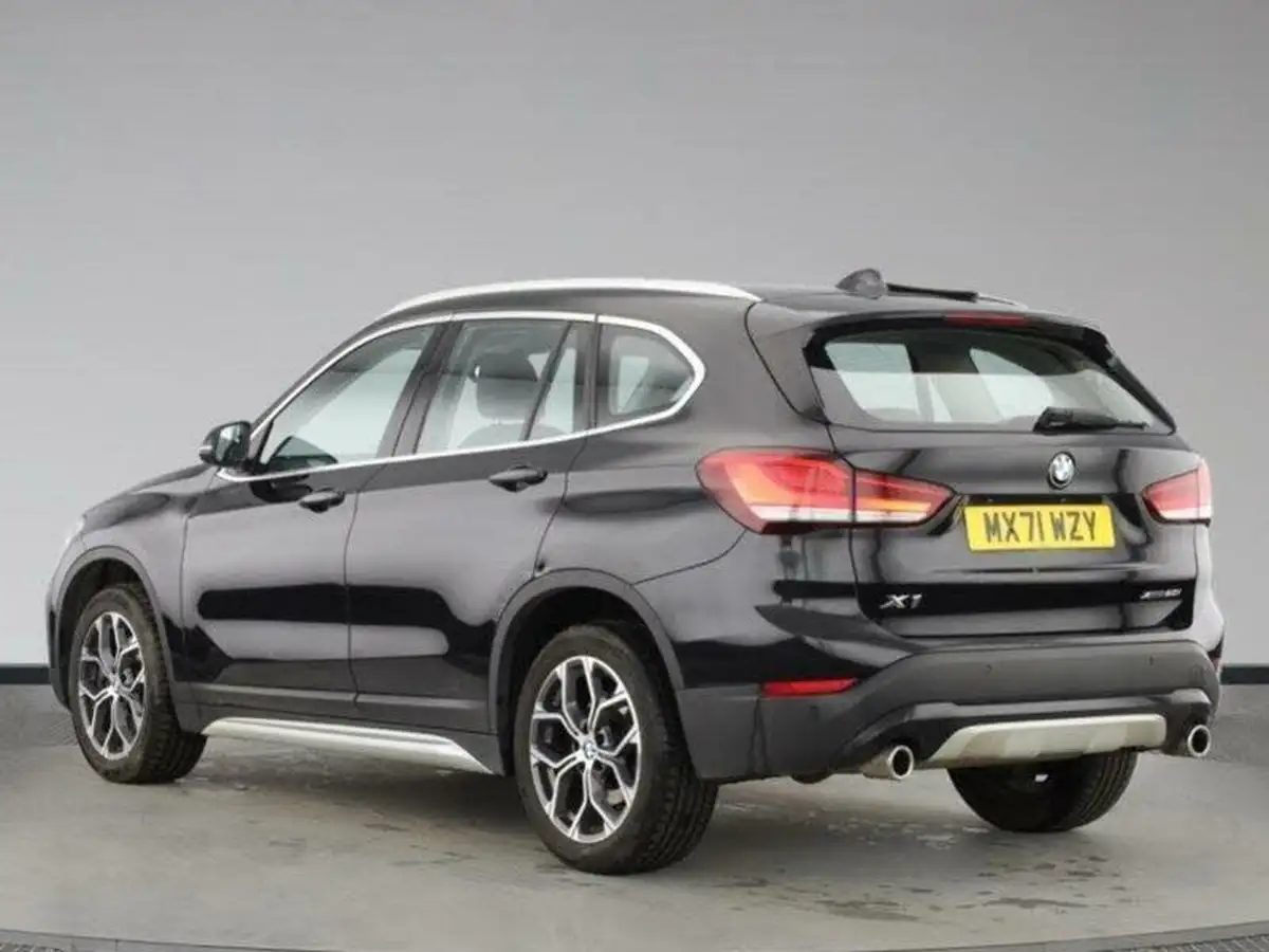 2021-bmw-x1-20-xdrive20i-xline-big-4