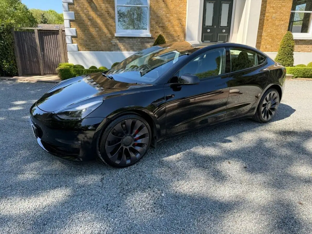 2021-tesla-model-3-e-performance-awd-big-10