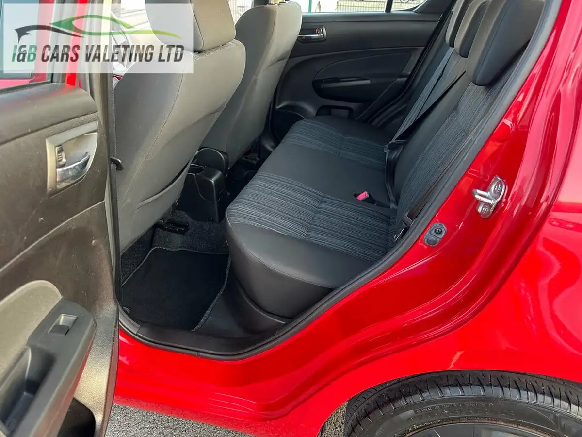 2015-suzuki-swift-12-sz2-5d-big-16
