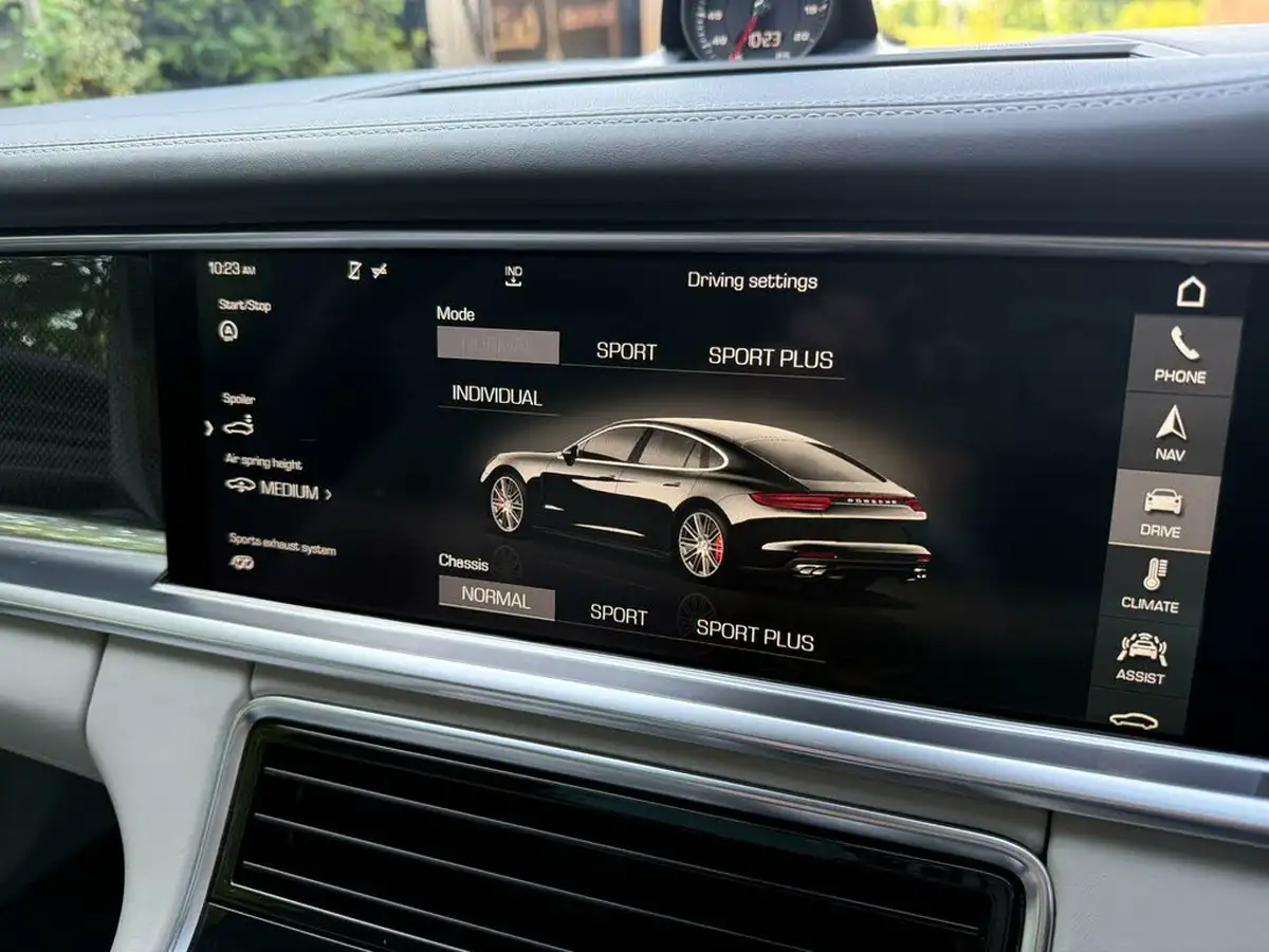 2016-porsche-panamera-40-v8-turbo-big-35