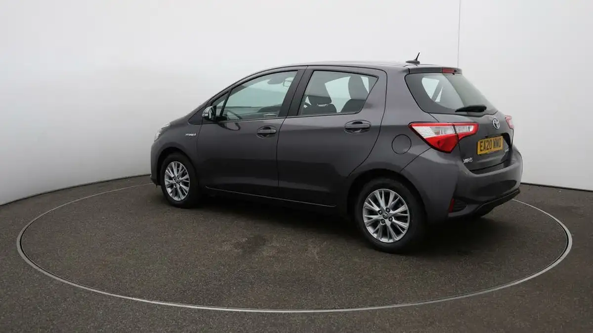 2020-toyota-yaris-15-vvt-i-icon-98bhp-hybrid-1497cc-e-cvt-big-61