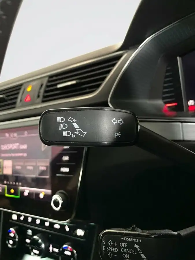 2022-skoda-superb-14-tsi-se-technology-218ps-hatchback-big-11
