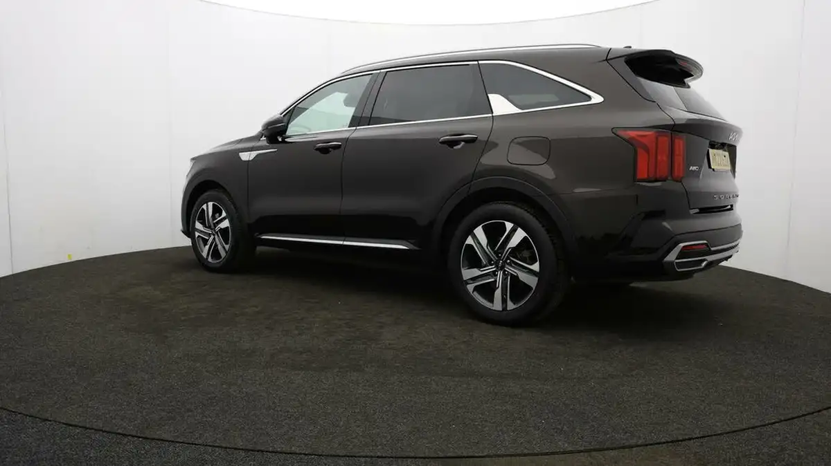 2022-kia-sorento-16-t-gdi-3-226bhp-hev-big-75