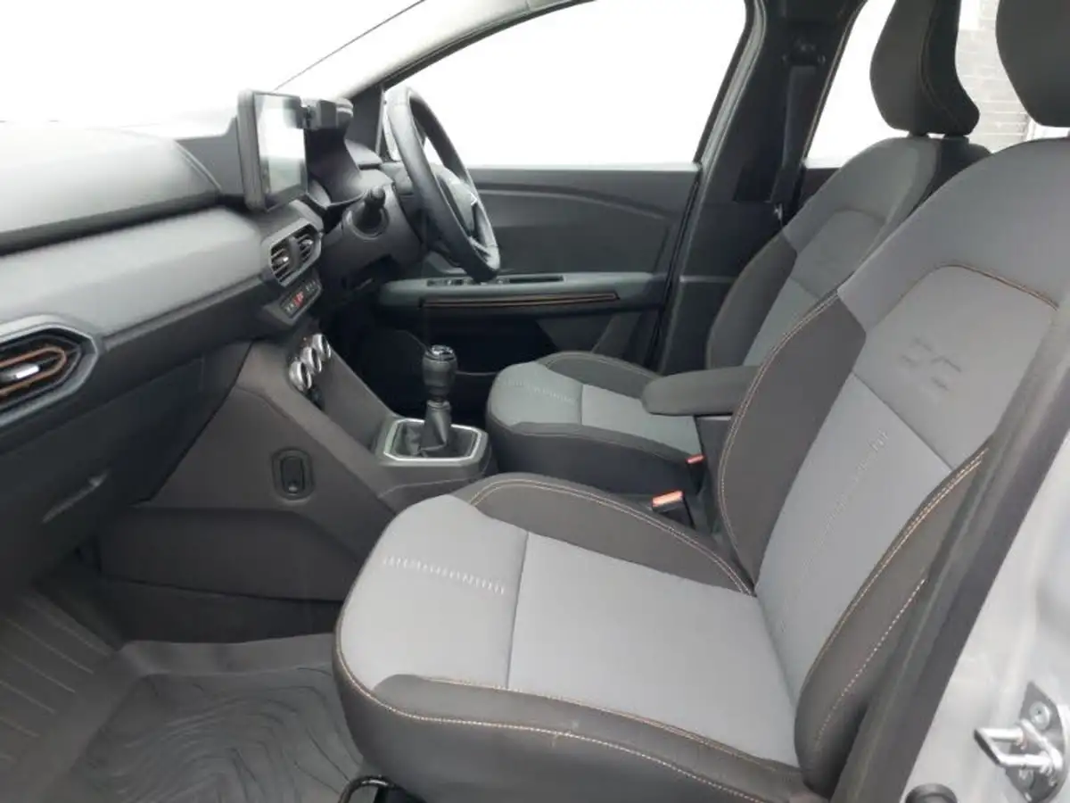 2023-dacia-sandero-stepway-10-tce-essential-90bhp-big-4