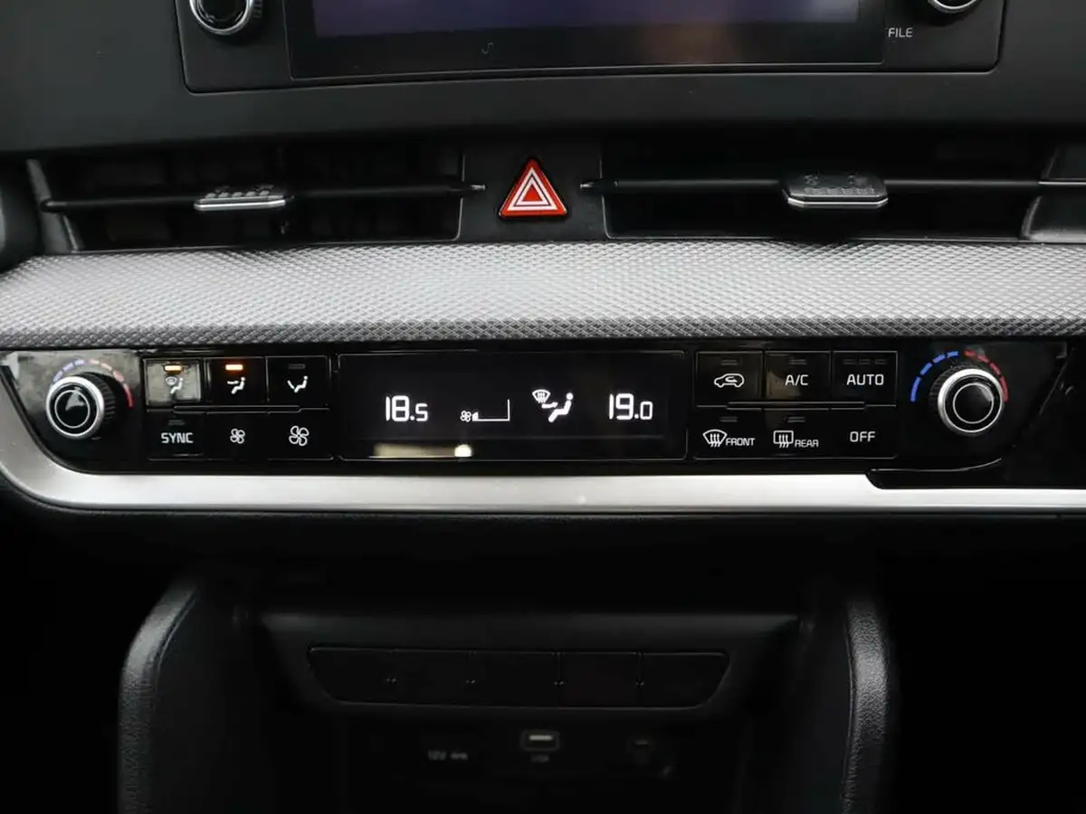 2023-kia-sportage-16-t-gdi-2-148bhp-big-15