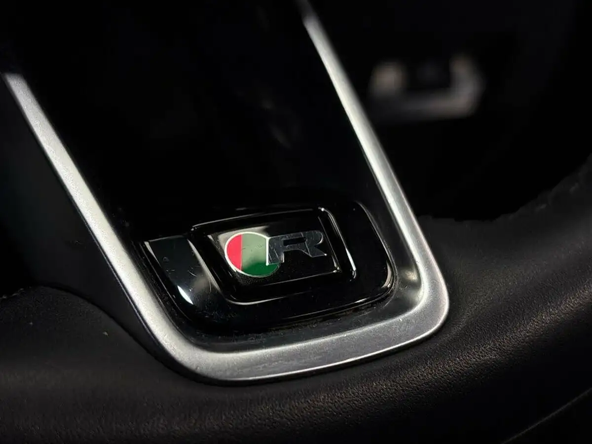 2020-jaguar-xe-20d-r-dynamic-s-big-41