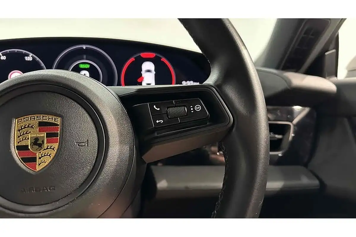 2021-porsche-taycan-e-4s-530ps-big-42
